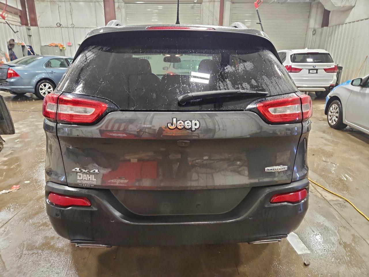 2017 Jeep Cherokee Latitude - Image 6