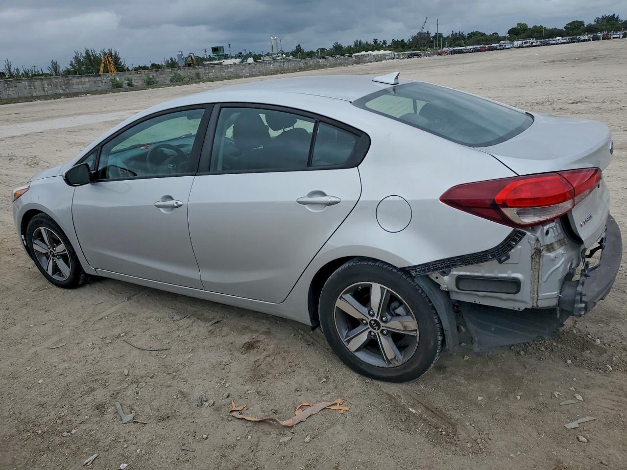2018 Kia Forte Lx - Image 2