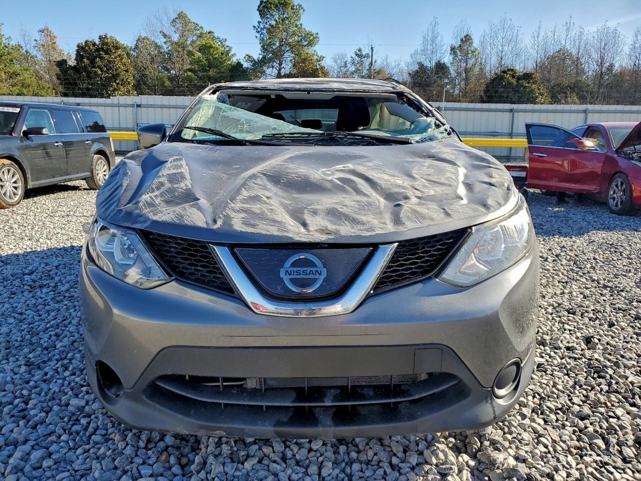2019 Nissan Rogue Sport S - Image 5