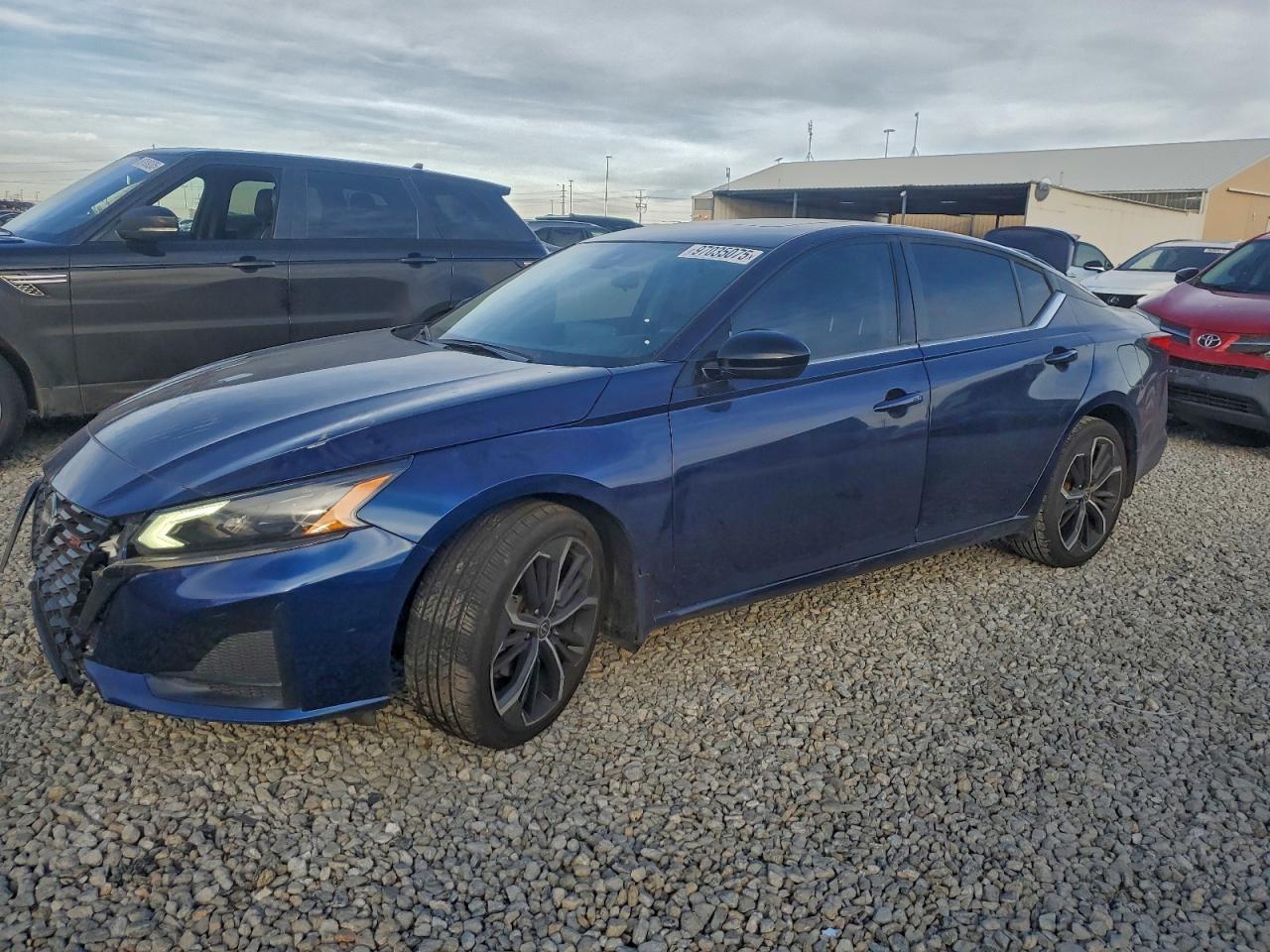 2023 Nissan Altima Sr