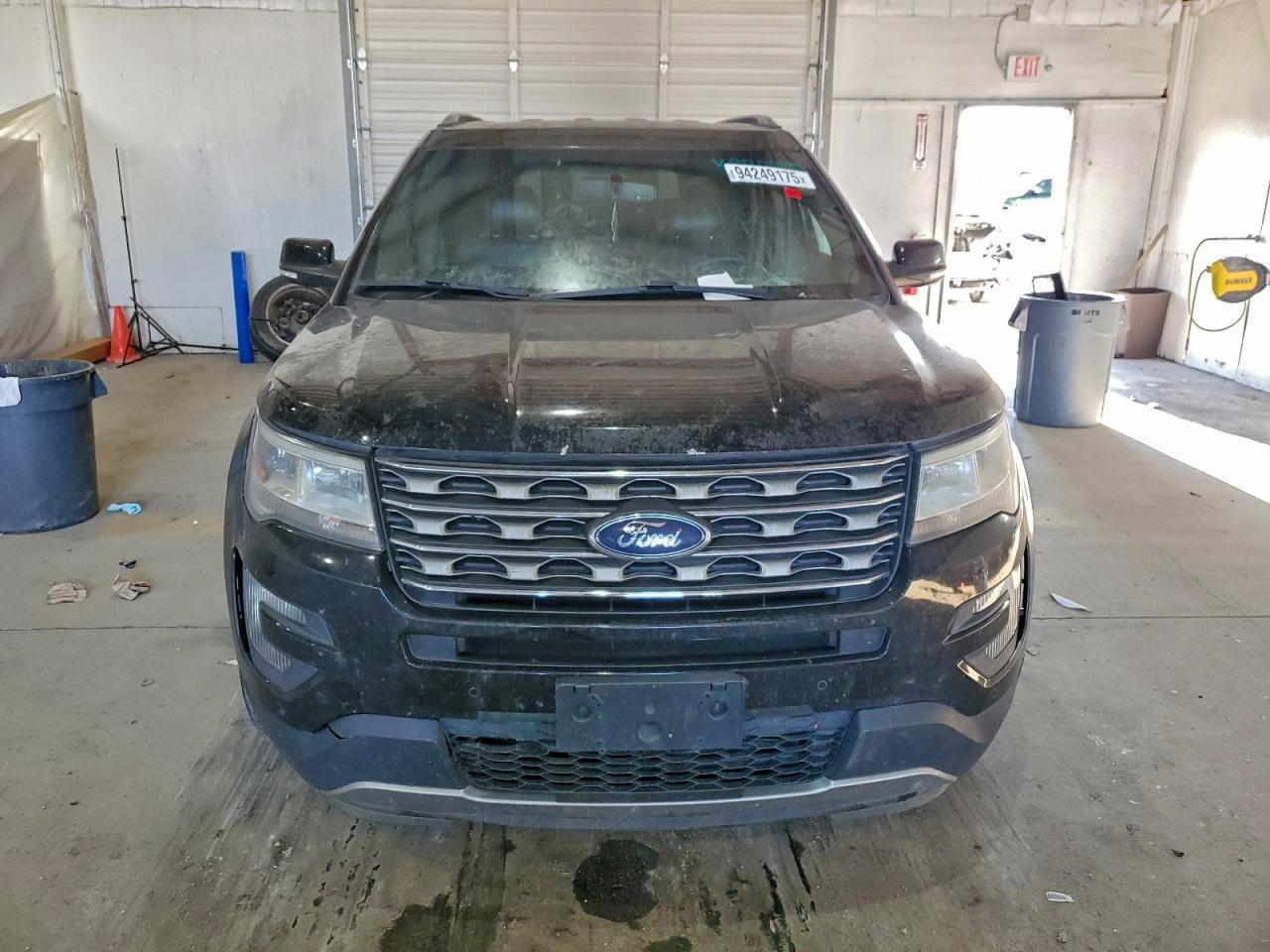2016 Ford Explorer Xlt - Фото 5