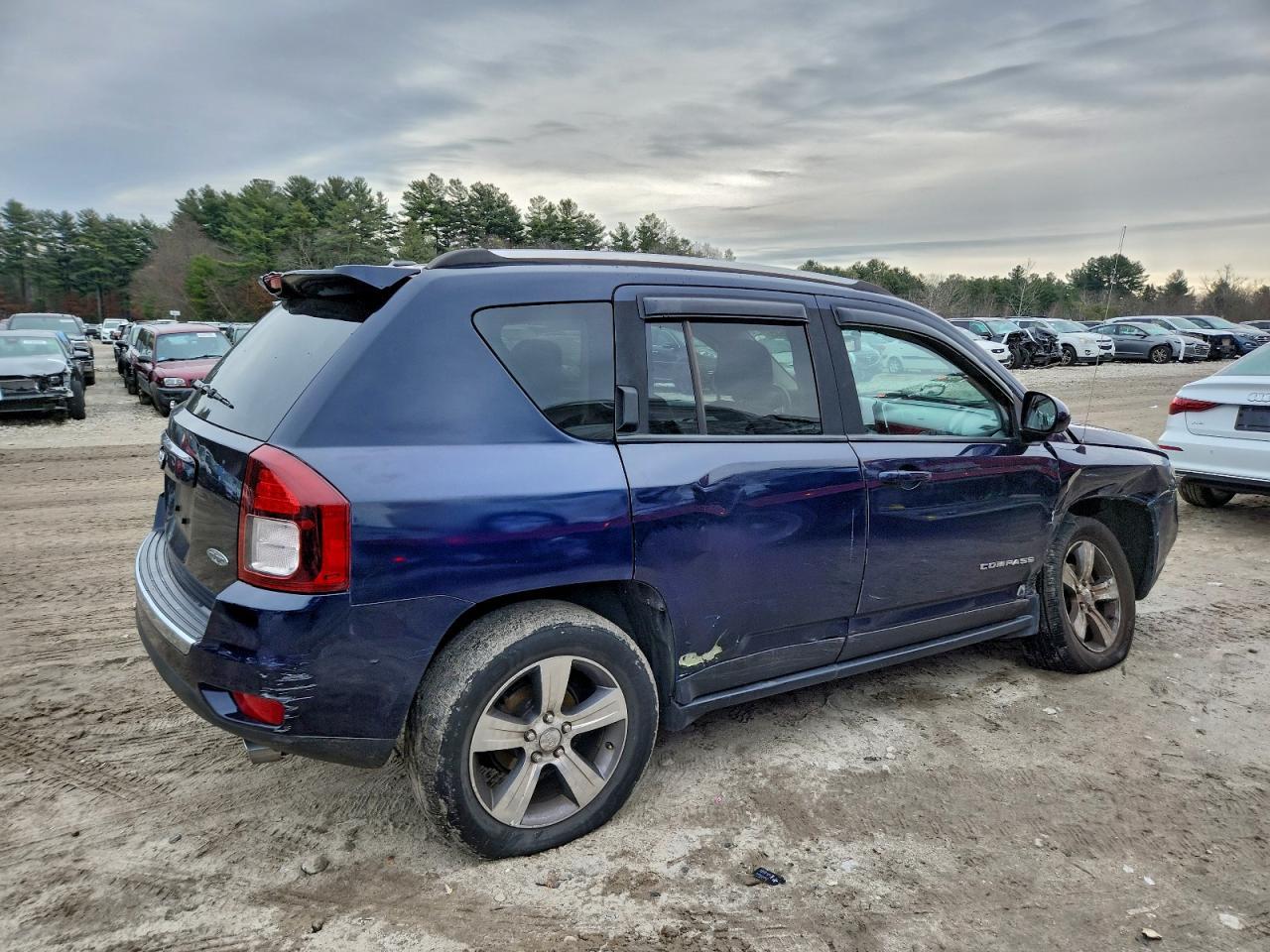 2016 Jeep Compass Latitude - Фото 3