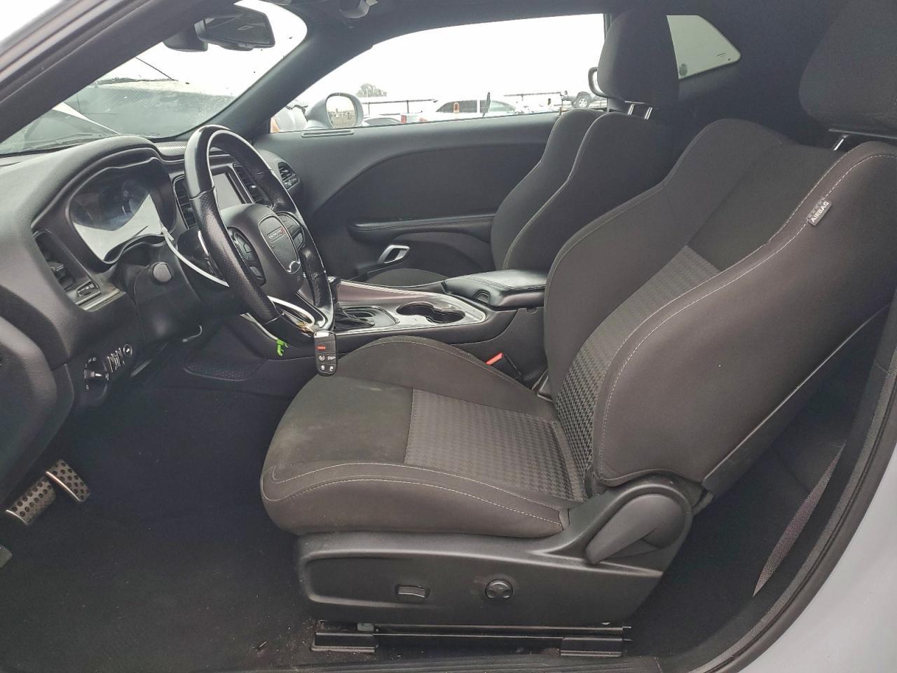 2022 Dodge Challenger R/T - Фото 7