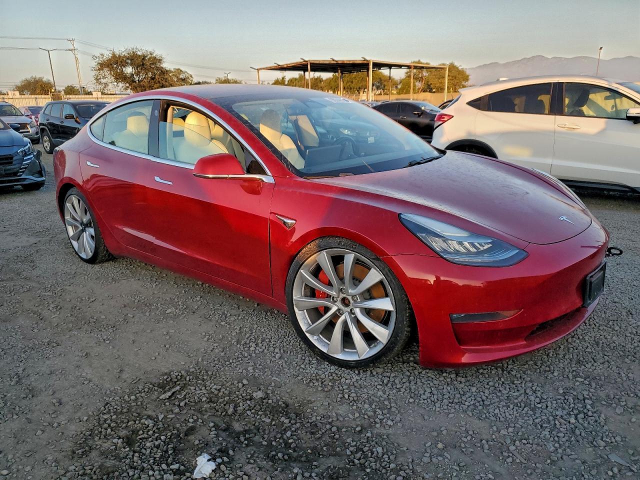 2019 Tesla Model 3 - Image 4