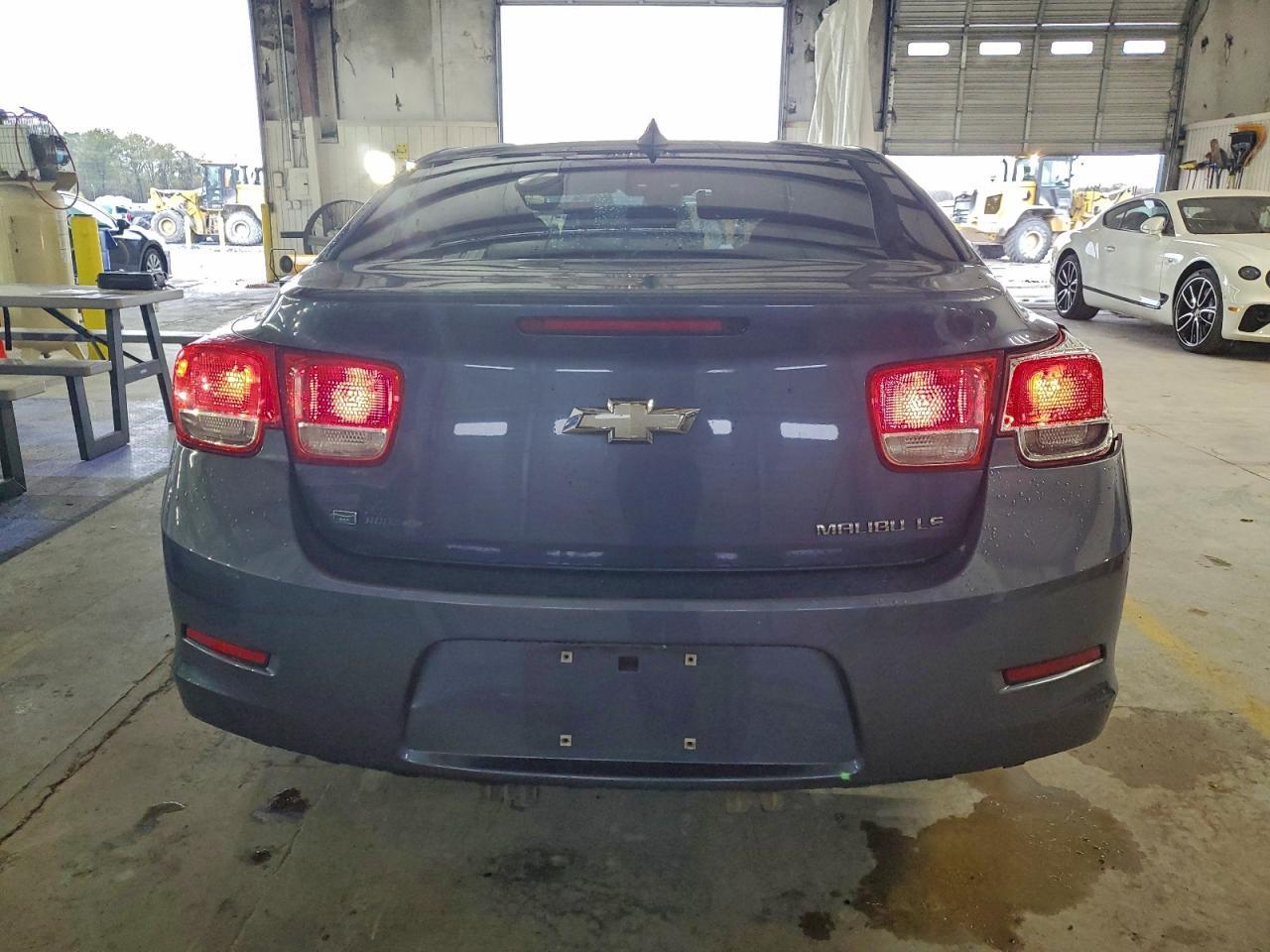 2015 Chevrolet Malibu Ls - Image 6