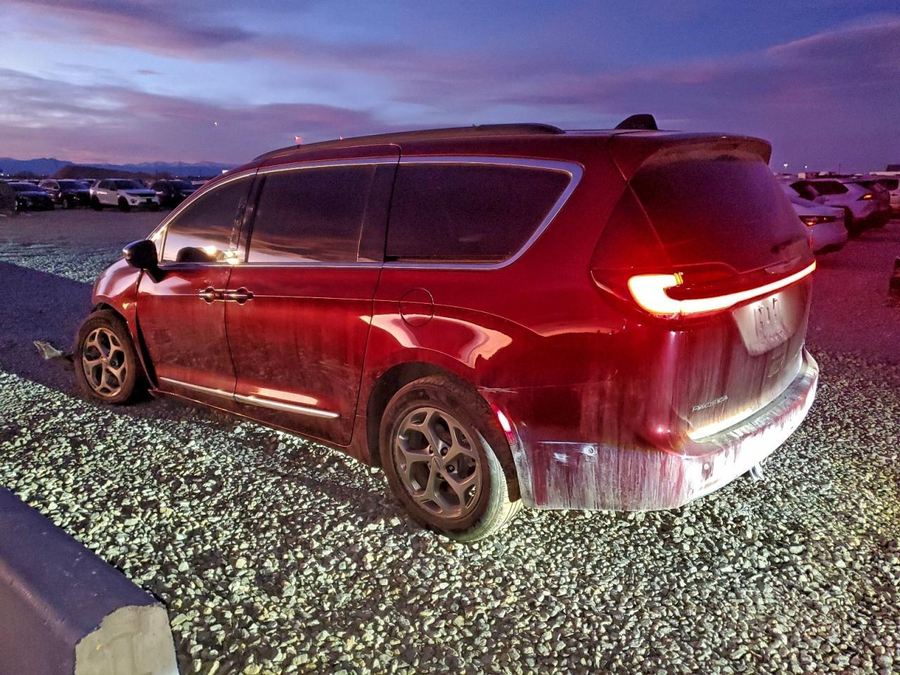 2023 Chrysler Pacifica Limited - Фото 2