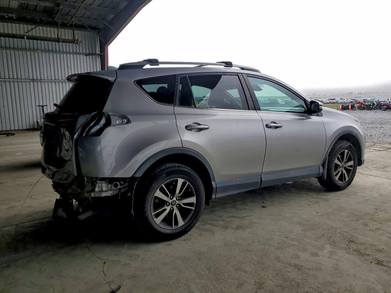 2017 Toyota Rav4 Xle - Фото 3