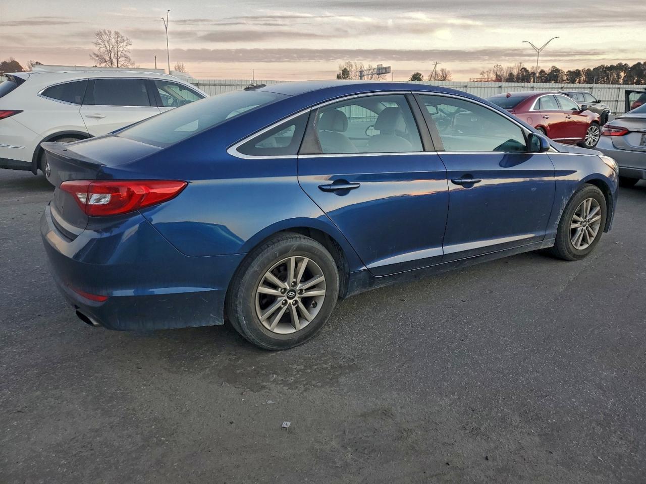 2016 Hyundai Sonata Se - Фото 3