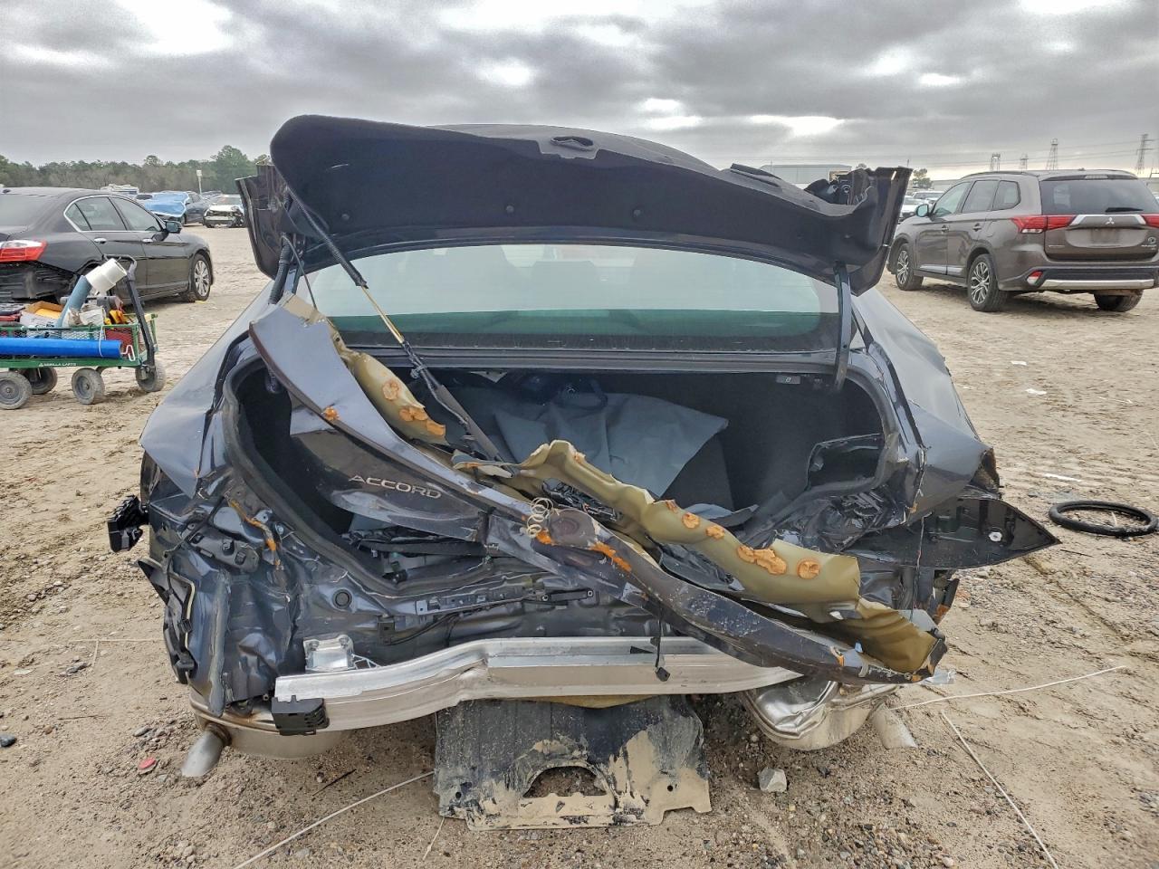 2025 Honda Accord Lx - Фото 6