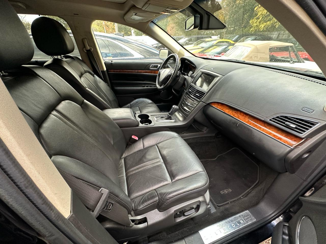 2016 Lincoln Mkt - Image 5