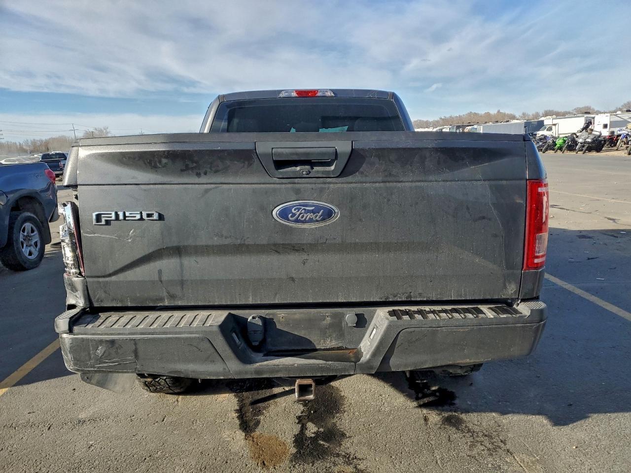 2016 Ford F150 Super Cab - Image 6