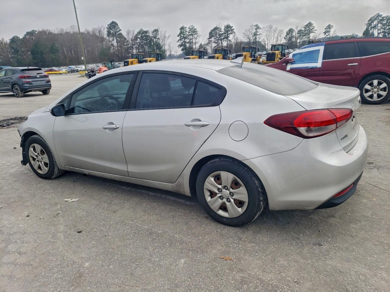 2018 Kia Forte Lx - Image 2