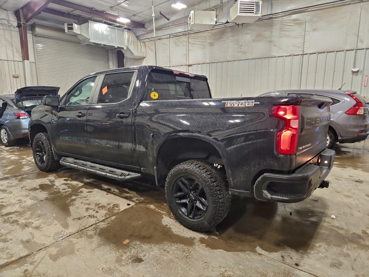 2020 Chevrolet Silverado K1500 Lt Trail Boss - Image 2