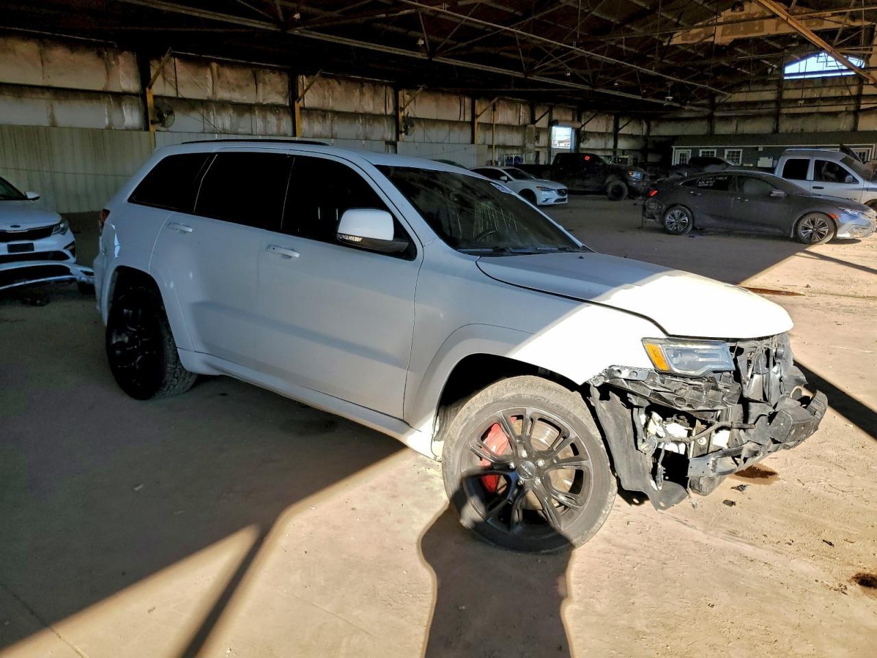 2017 Jeep Grand Cherokee Srt-8 - Фото 4