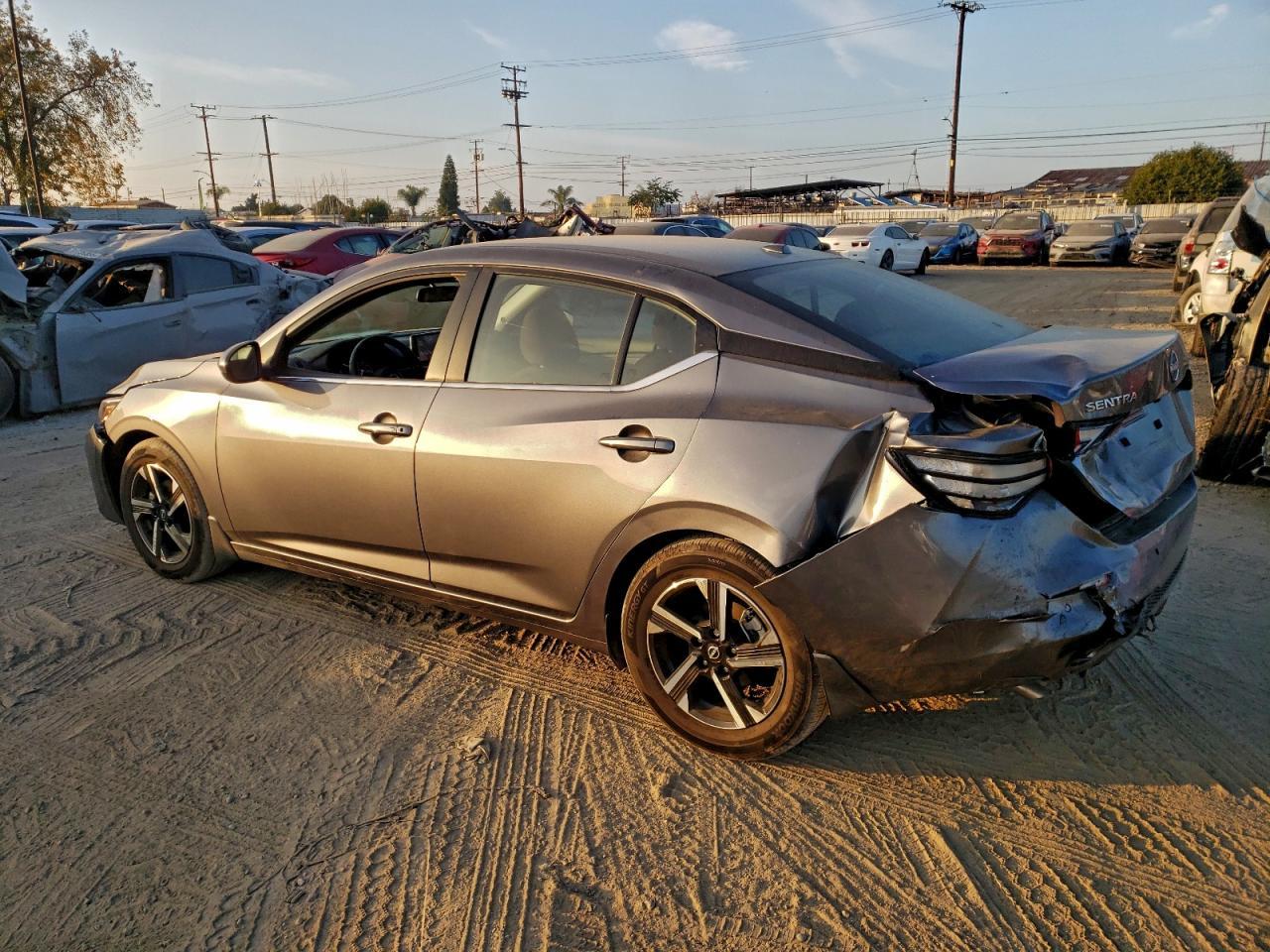2025 Nissan Sentra Sv - Фото 2