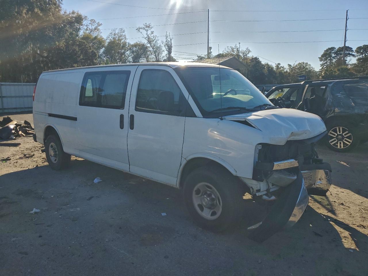 2015 Chevrolet Express G2500 - Фото 4