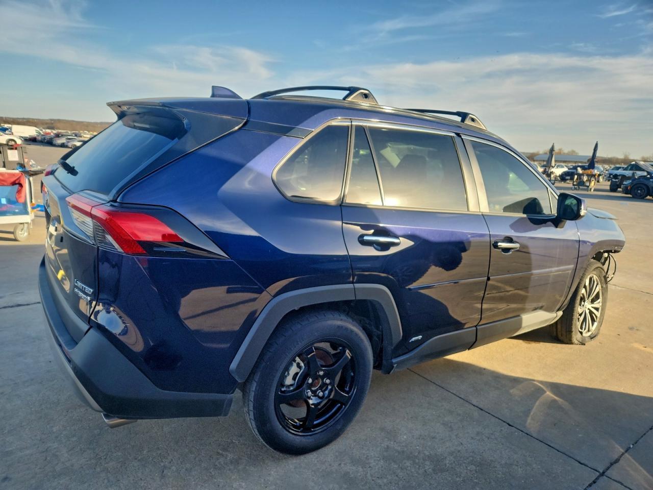 2023 Toyota Rav4 Limited - Фото 3