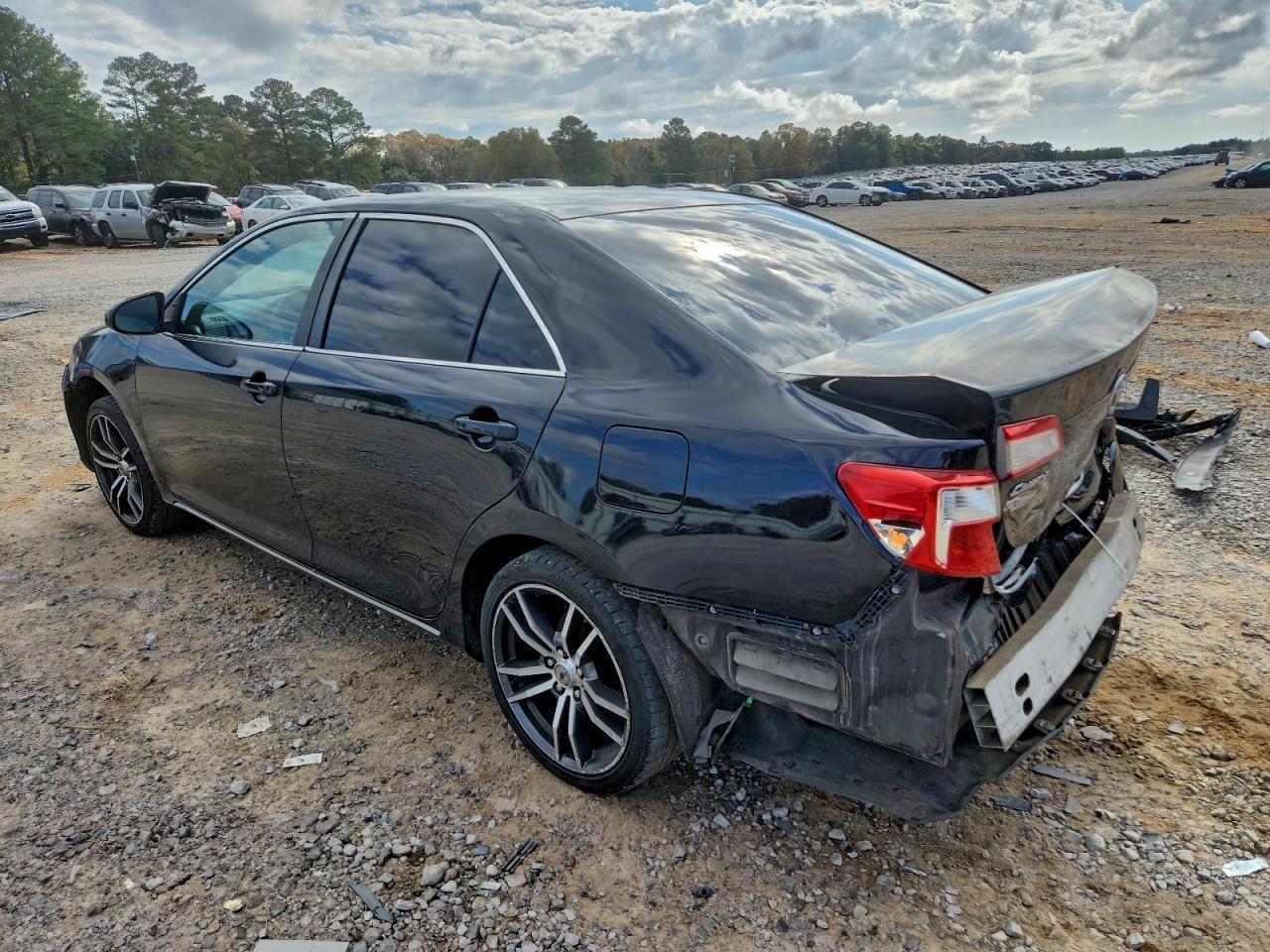 2012 Toyota Camry - Image 2