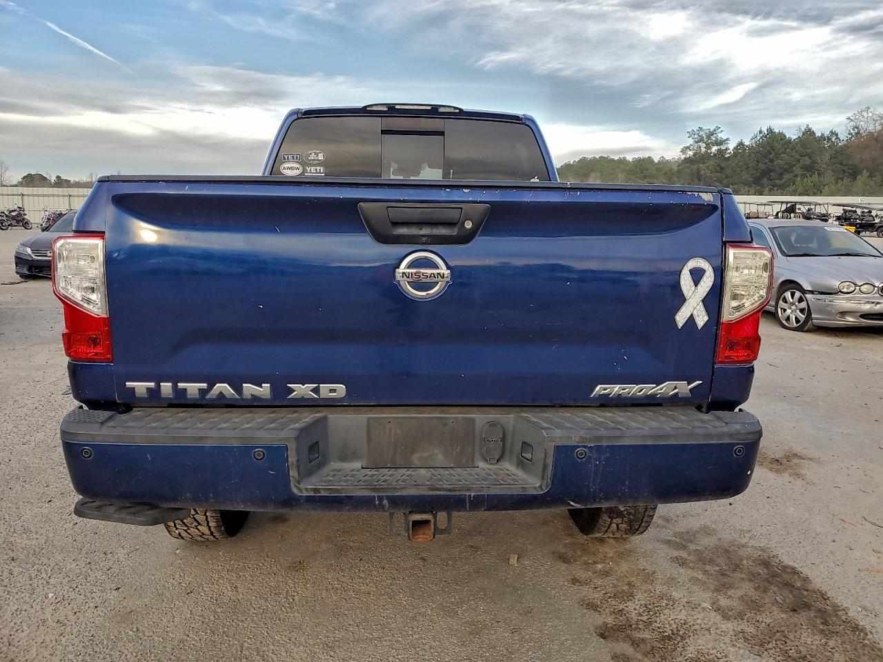 2017 Nissan Titan Xd Sl - Фото 6