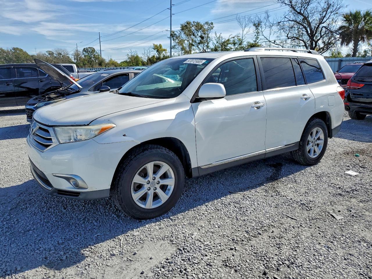 2011 Toyota Highlander Base