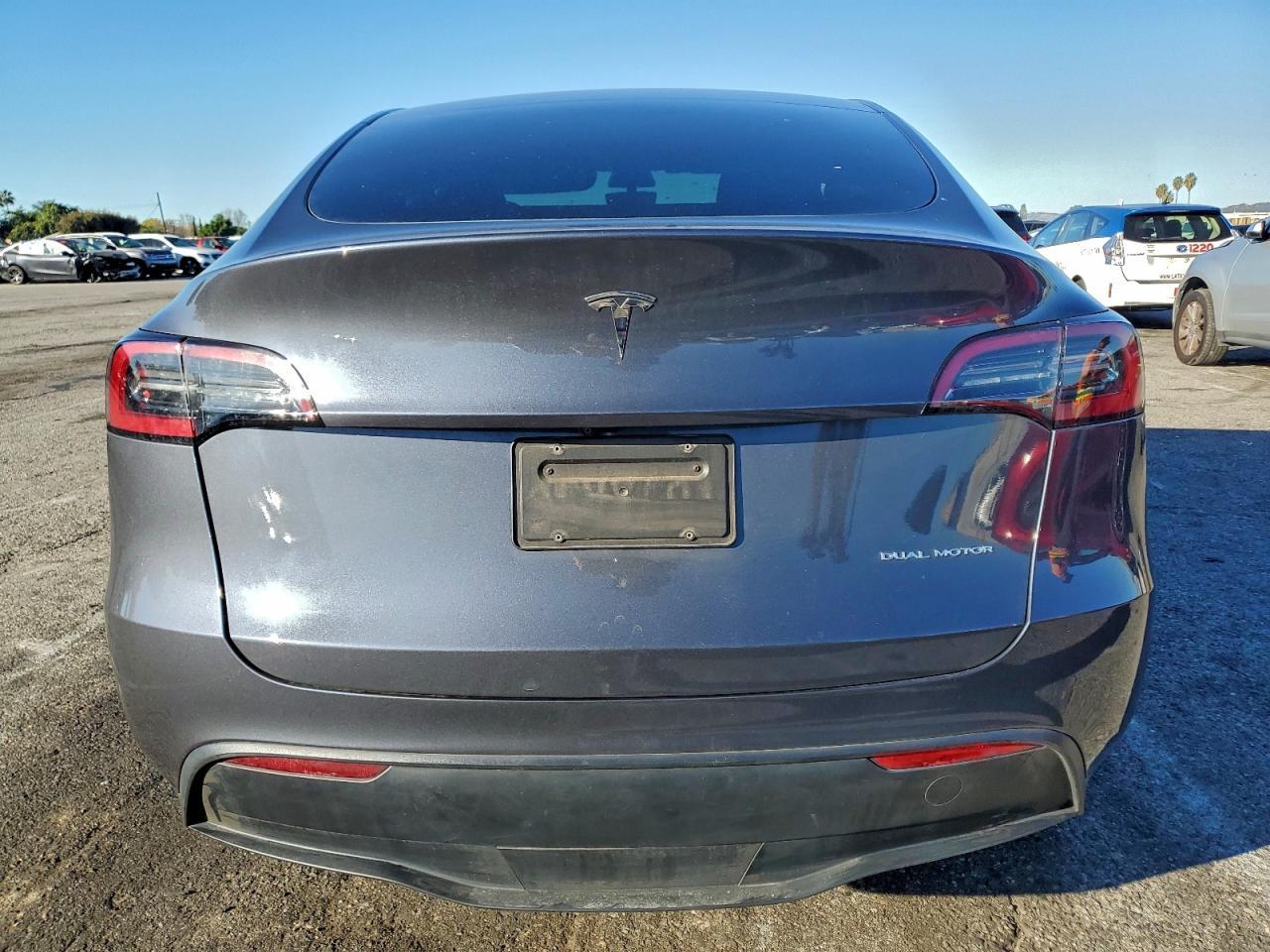 2023 Tesla Model Y - Image 6