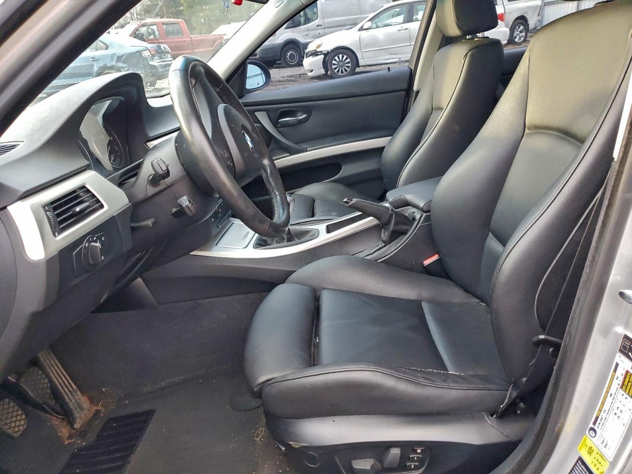 2006 BMW 325 I - Image 7