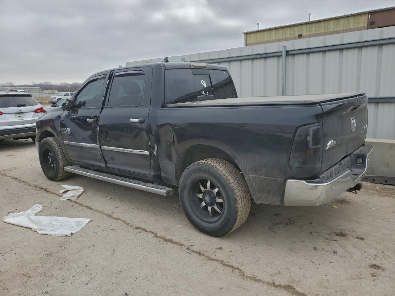 2017 Ram 1500 Slt - Фото 2