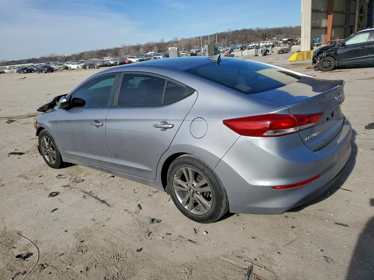 2017 Hyundai Elantra Se - Фото 2