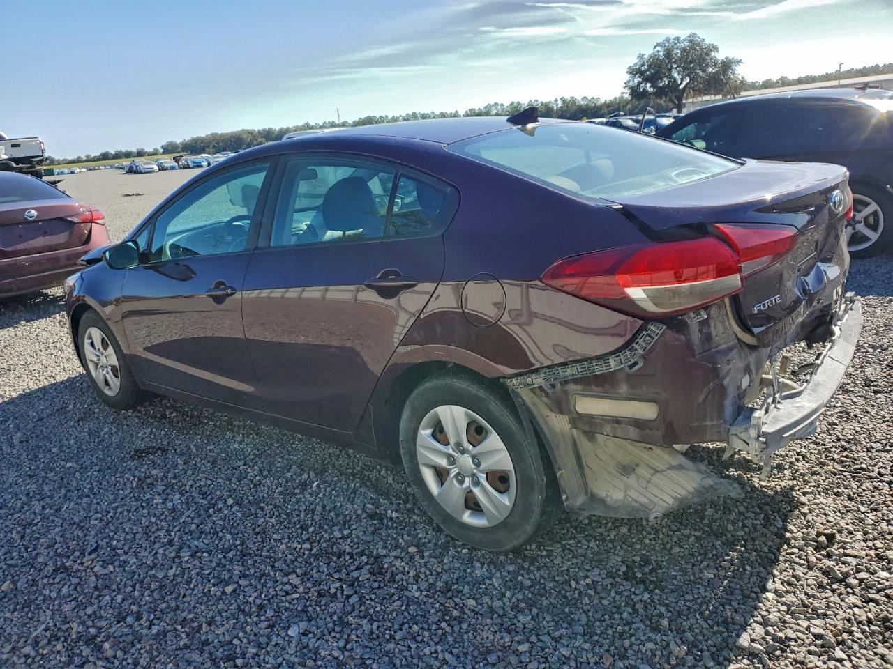 2017 Kia Forte Lx - Фото 2