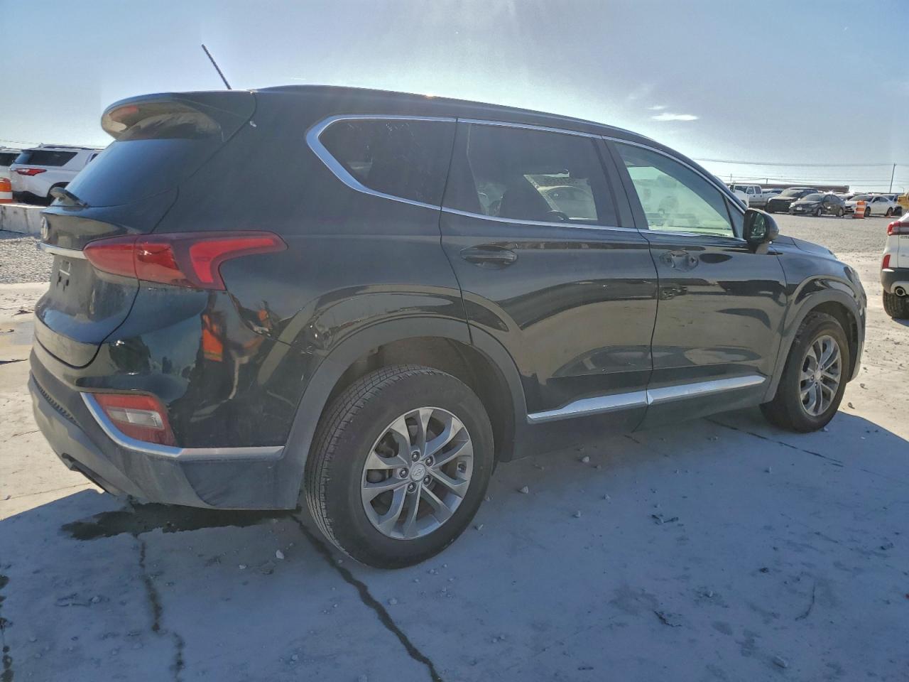 2020 Hyundai Santa Fe Se - Фото 3