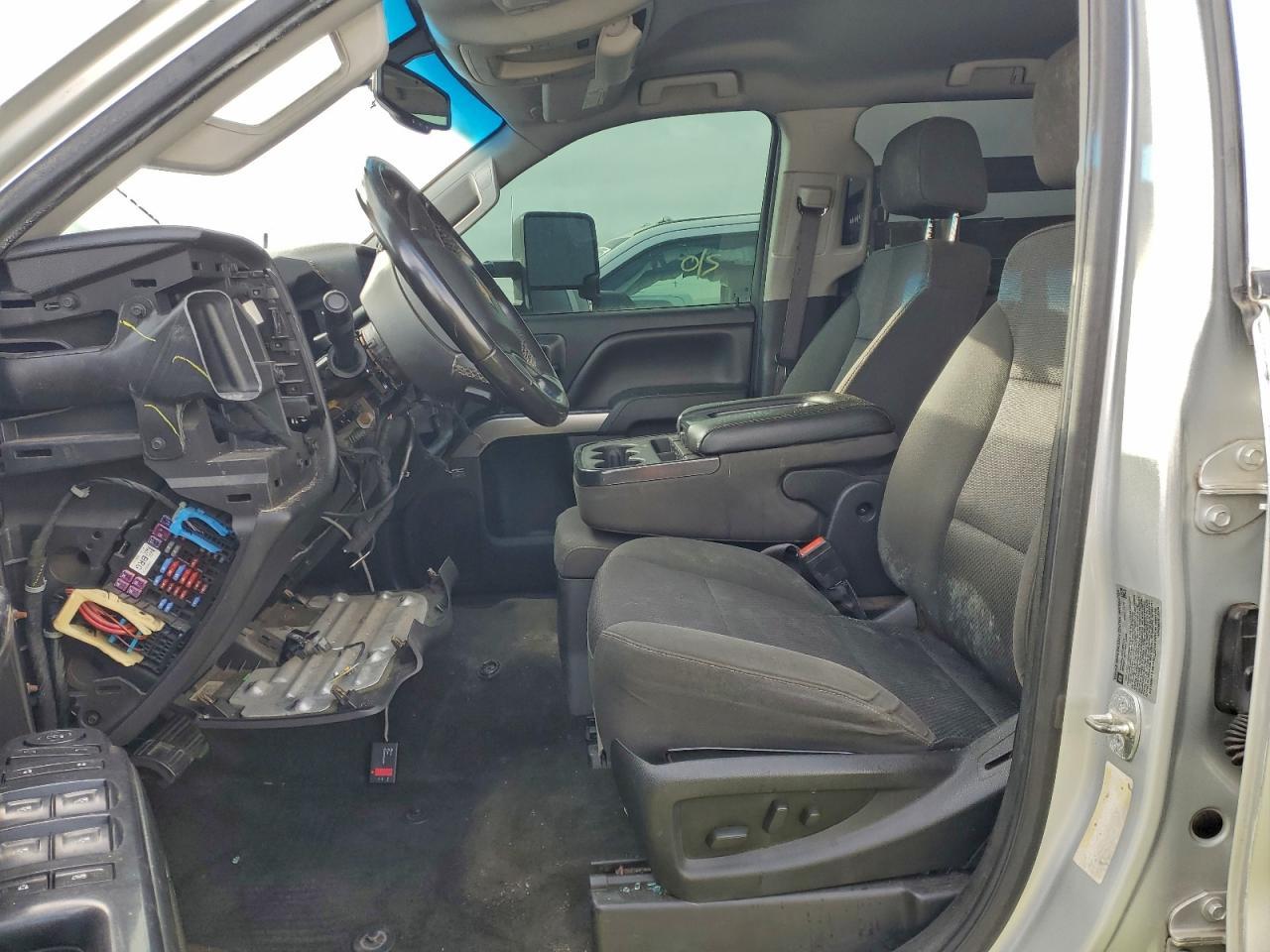 2016 Chevrolet Silverado K3500 Lt - Image 7