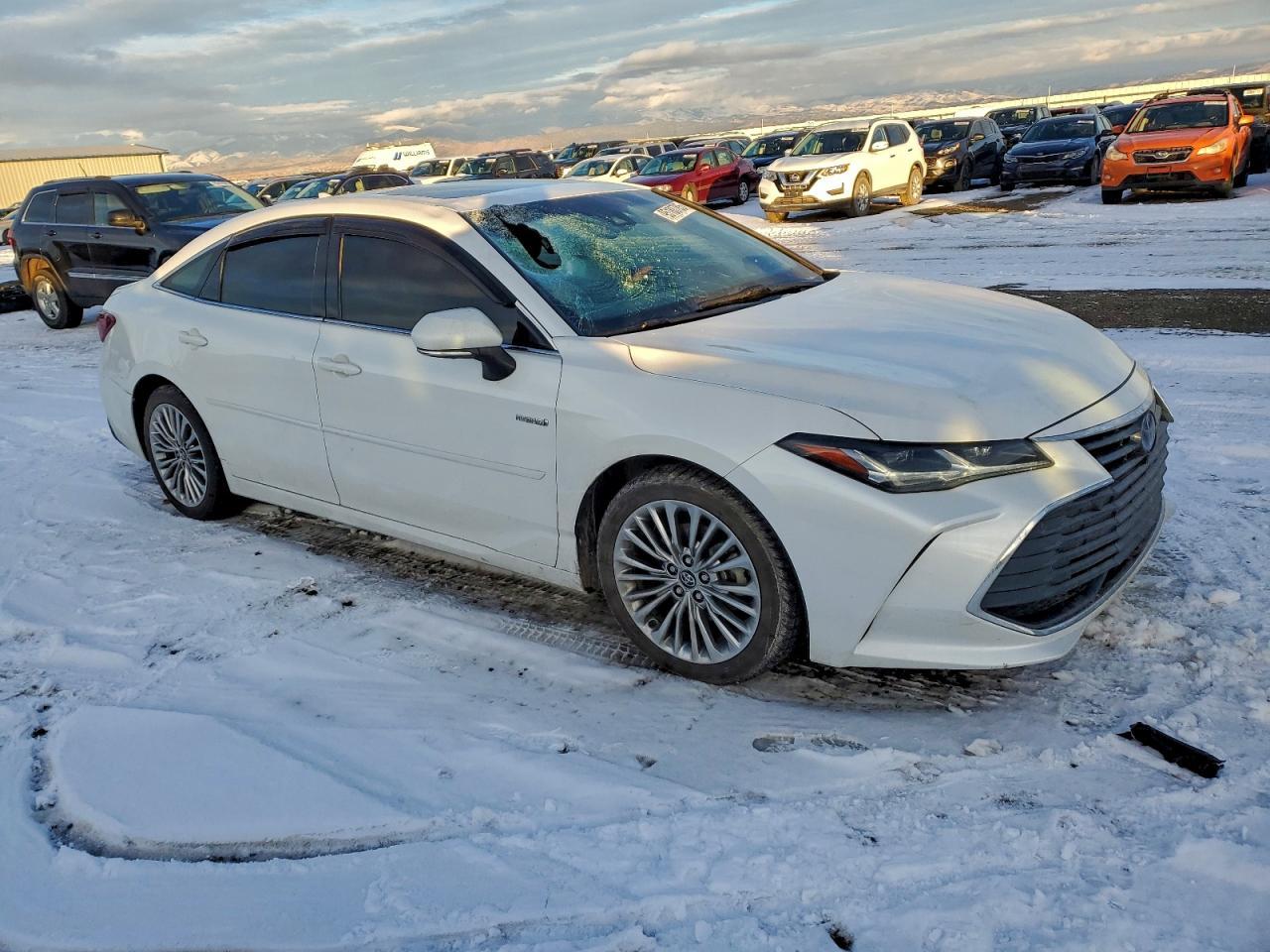 2020 Toyota Avalon Limited - Image 4