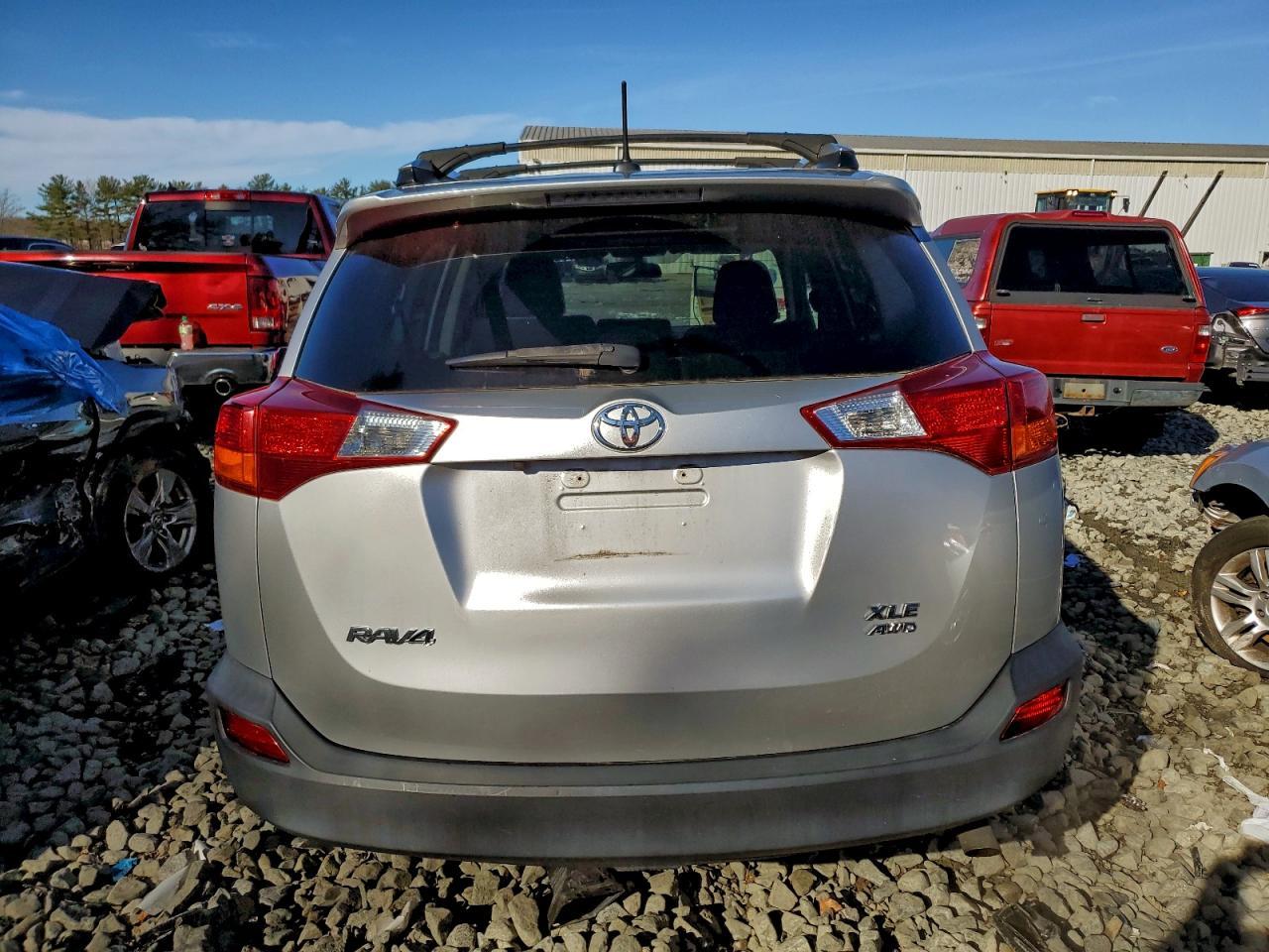 2015 Toyota Rav4 Xle - Image 6