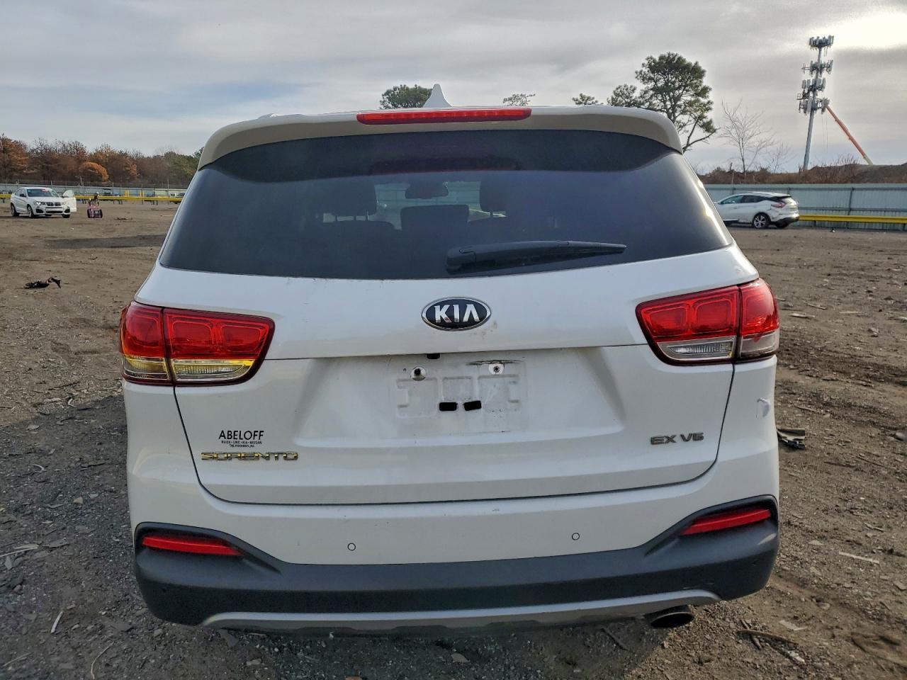 2017 Kia Sorento Ex - Image 6