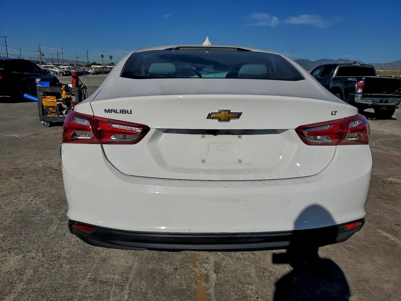 2022 Chevrolet Malibu Lt - Image 6