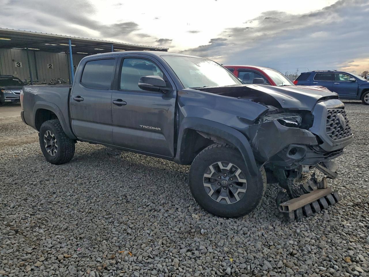2021 Toyota Tacoma Double Cab - Фото 4