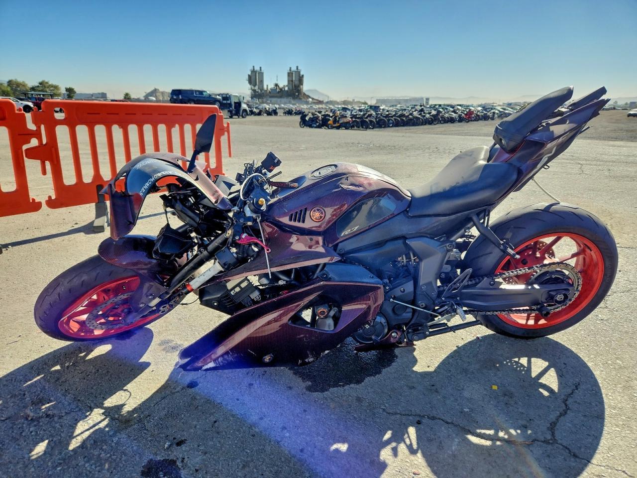 2023 Yamaha Yzfr7 - Фото 3