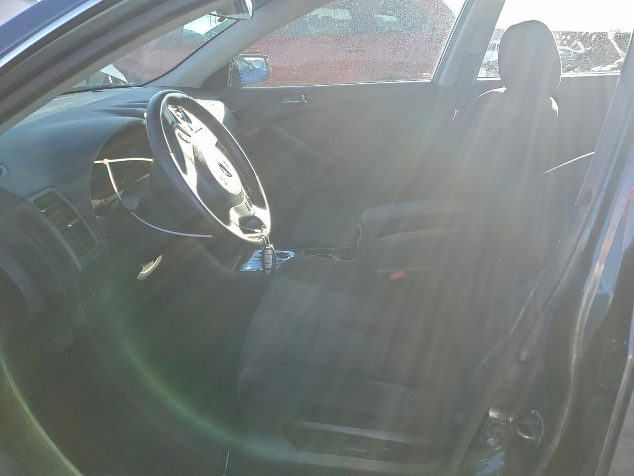 2010 Niss Altima - Фото 7