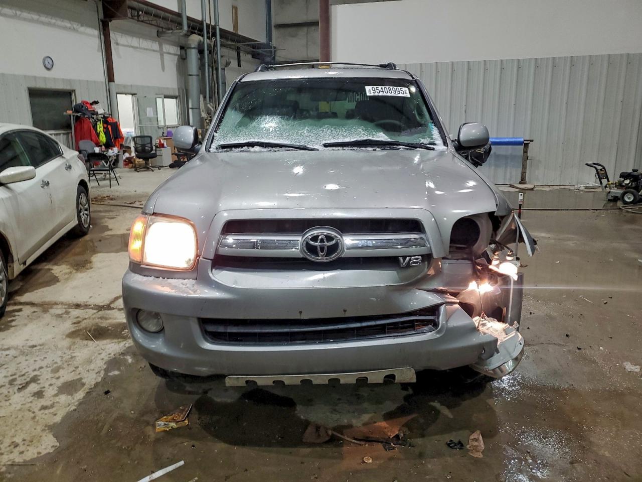 2005 Toyota Sequoia Sr5 - Фото 5