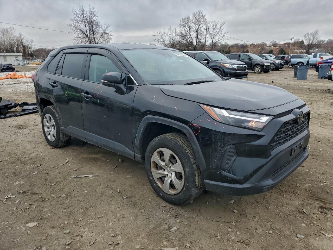 2023 Toyota Rav4 Le - Image 4