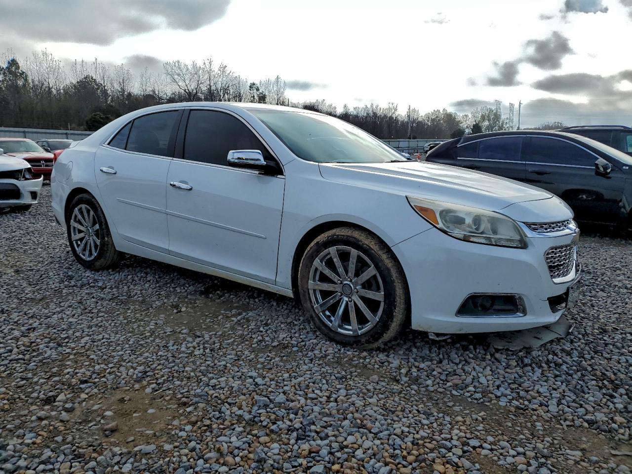 2014 Chevrolet Malibu 2Lt - Image 4