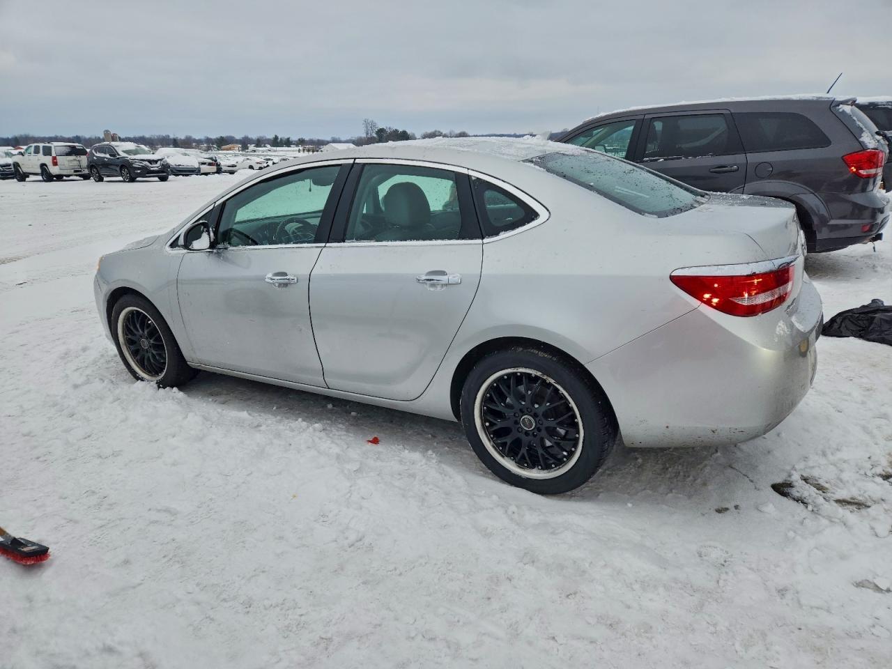 2014 Buick Verano - Фото 2