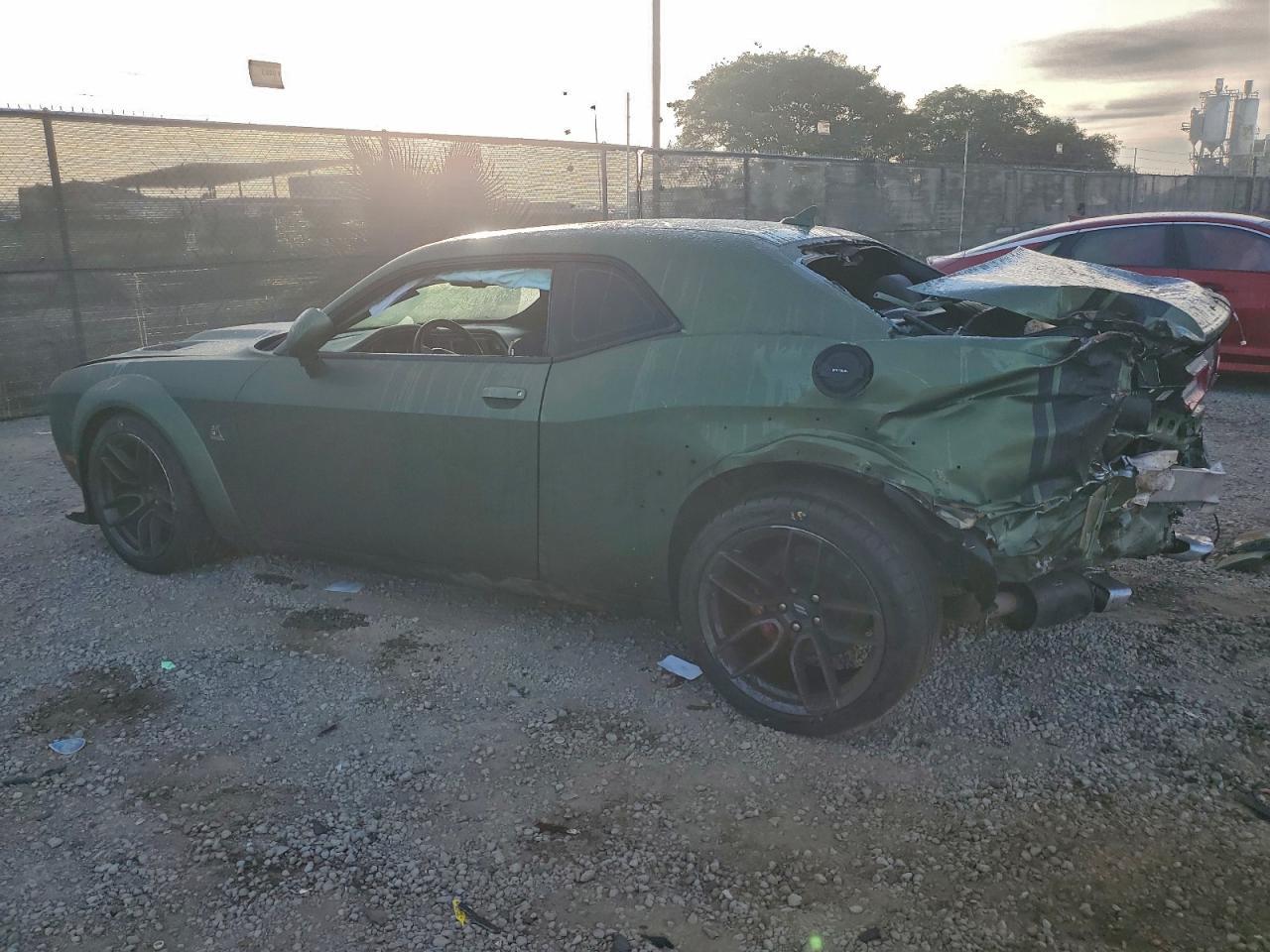 2020 Dodge Challenger R - Фото 2