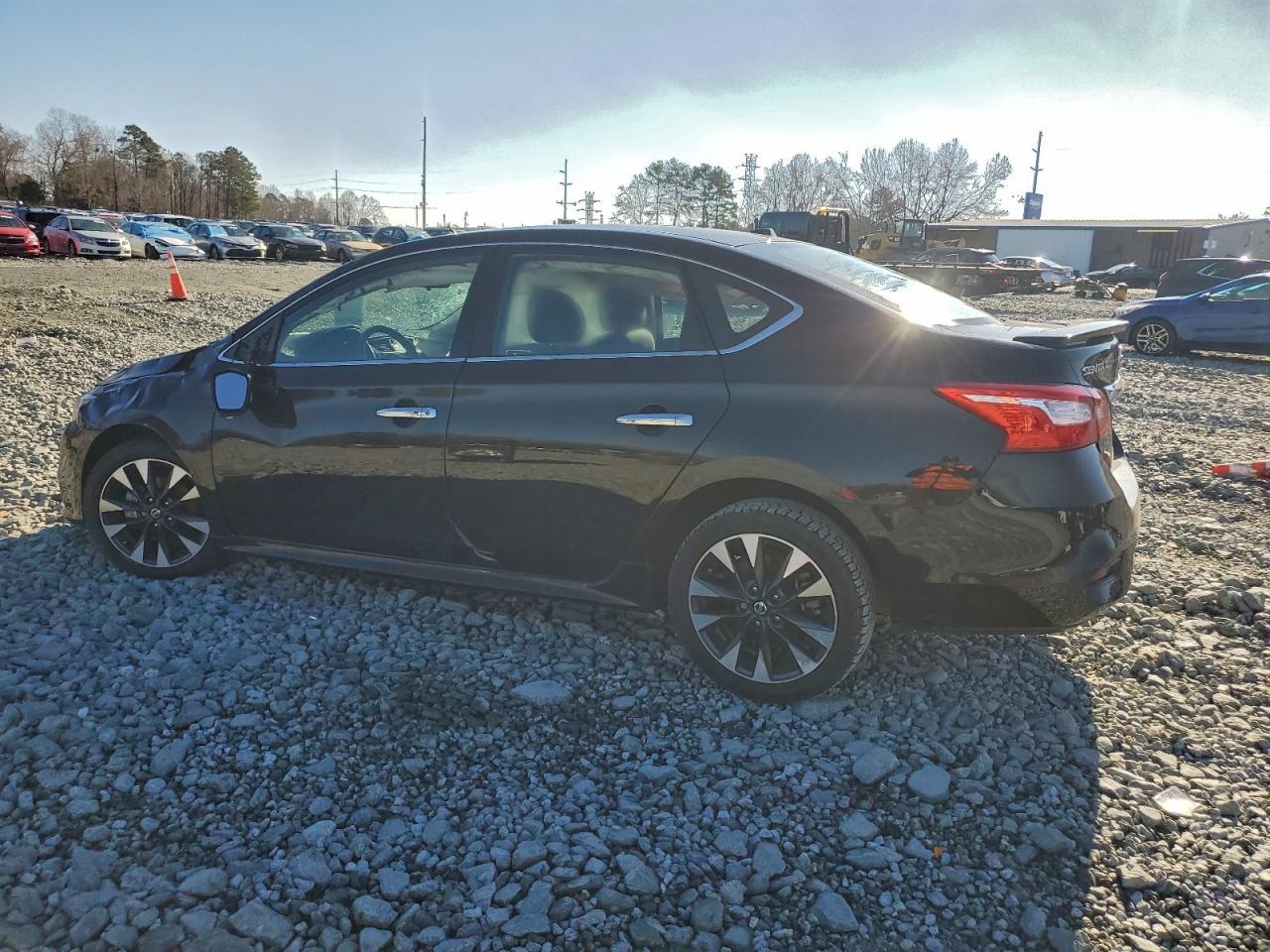 2019 Nissan Sentra S - Фото 2