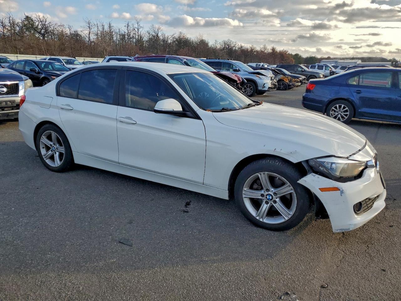 2015 BMW 320 I xDrive - Фото 4