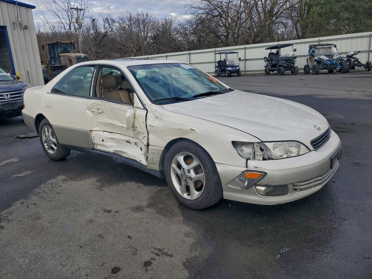 2001 Lexus Es 300 - Image 4