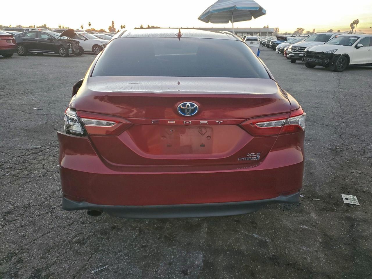 2020 Toyota Camry Xle - Image 6