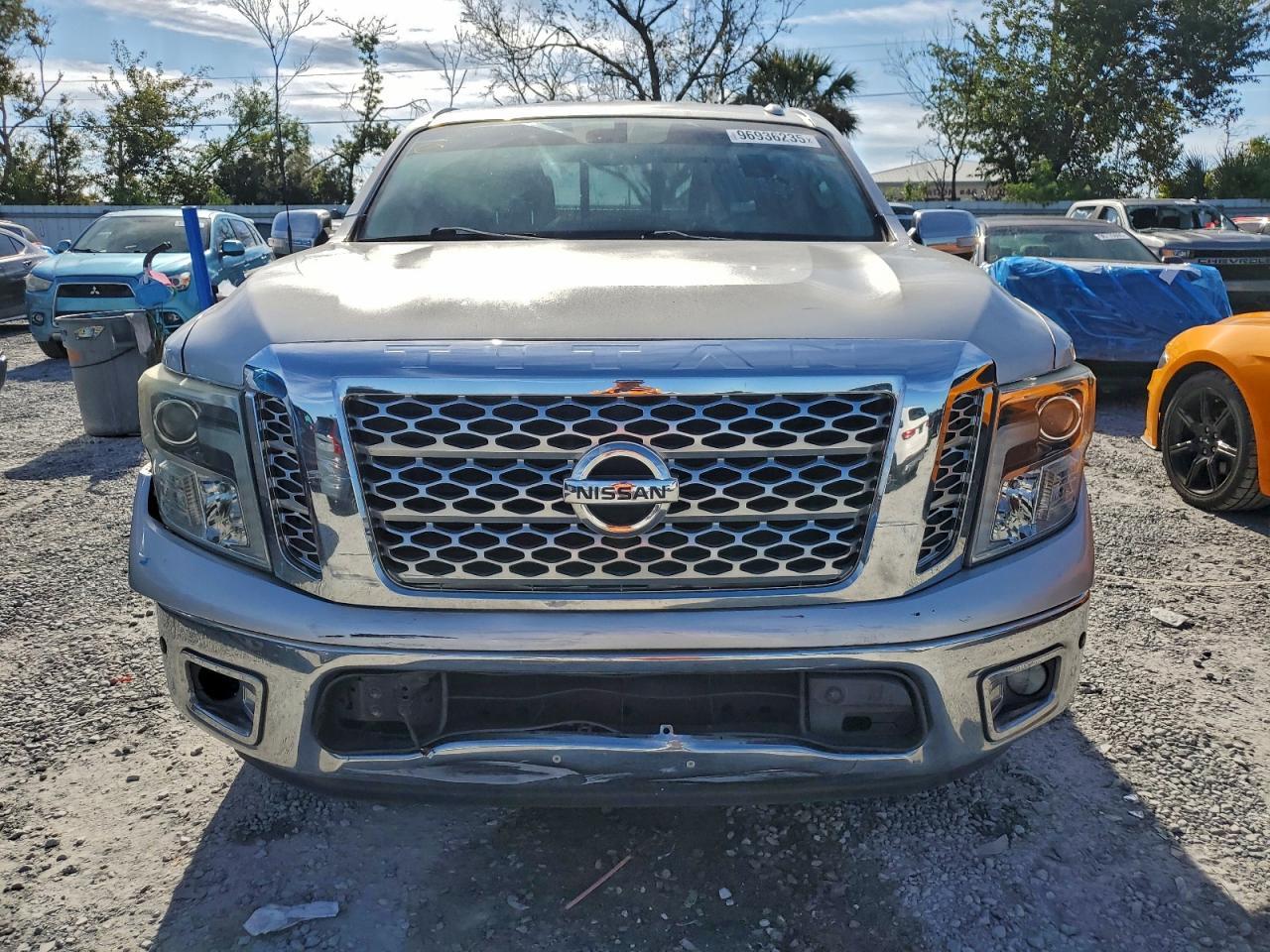 2017 Nissan Titan Sv - Фото 5