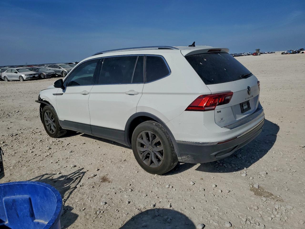 2022 Volkswagen Tiguan Se - Image 2