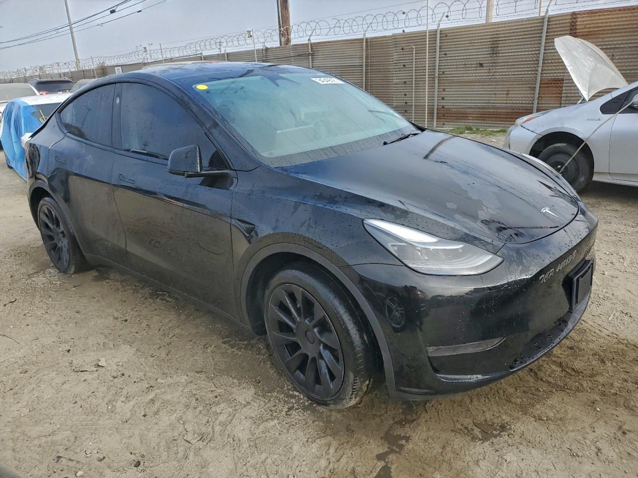2023 Tesla Model Y - Image 4